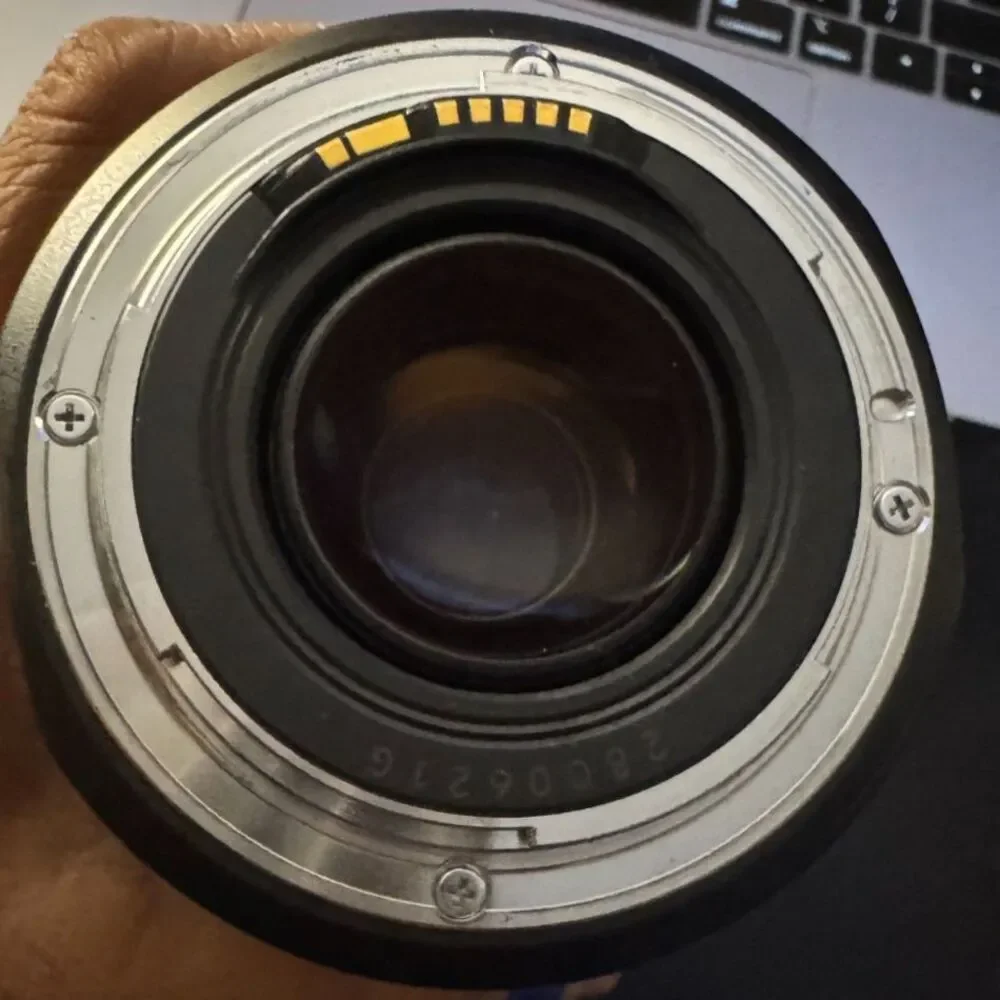 Canon EF 28-135mm f/3.5-5.6 IS USM Lens w/ Canon Hood Caps Made Japan